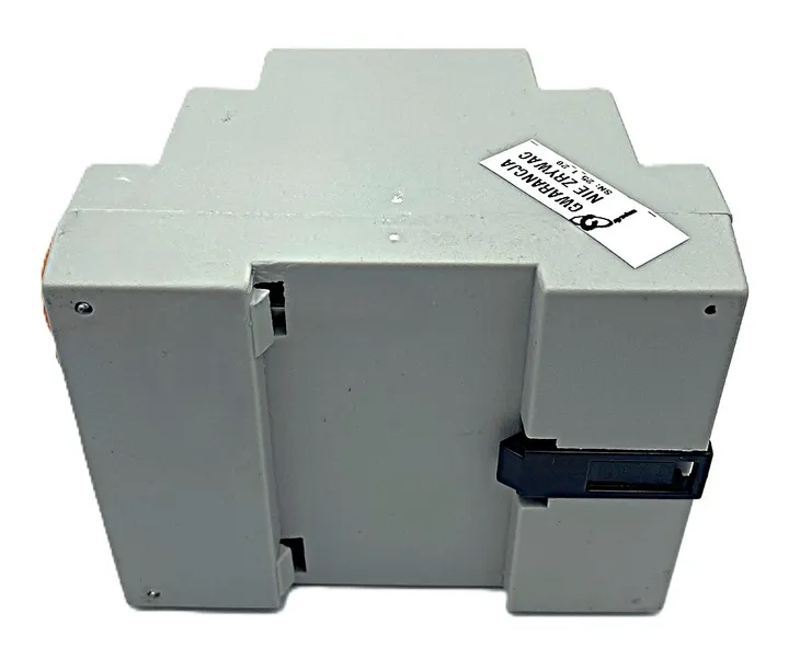 regulator-ladowania-rl100-100a-stan-nowy-marka-bez-marki