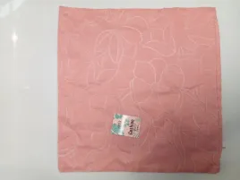 poszewka-rozowa-we-wzorki-40x40