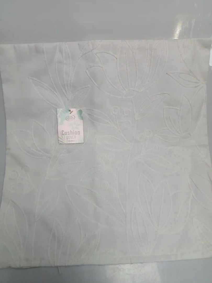 poszewka-na-poduszki-biale