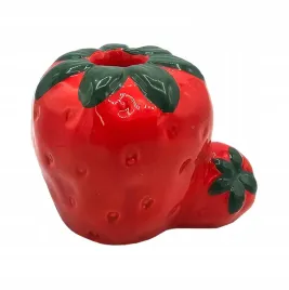 swiecznik-na-klasyczna-swieczke-truskawka