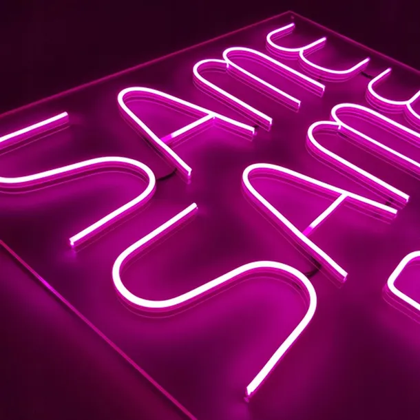 neon-led-same-same-but-different-48x50cm-stan-nowy