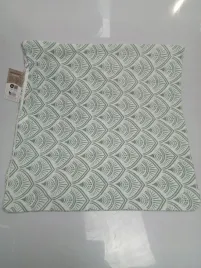 poszewka-zielona-wzory-45-x-45-cm