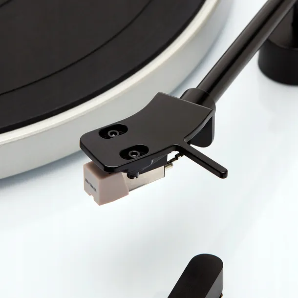 gramofon-aiwa-apx-680bt-wt-bialy-kolor-bialy