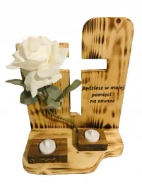 stroik-na-cmentarz-stroiki-na-grob-z-roza-lampkami