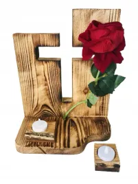 stroiki-na-grob-stroik-na-cmentarz-krzyz-w-drewnie