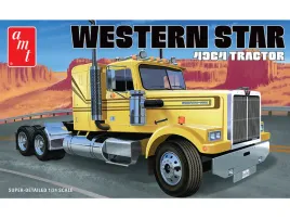 model-plastikowy-ciezarowka-1-24-western-star-4964-tractor