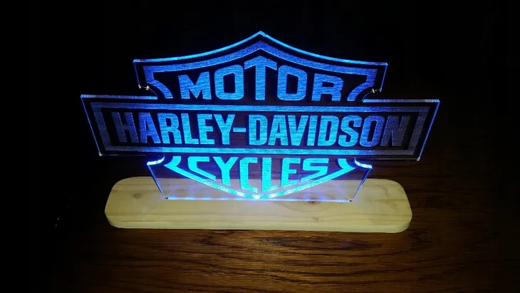 harley-davidson-lampka-led-plexa-prezent-marka-inny-stan-nowy