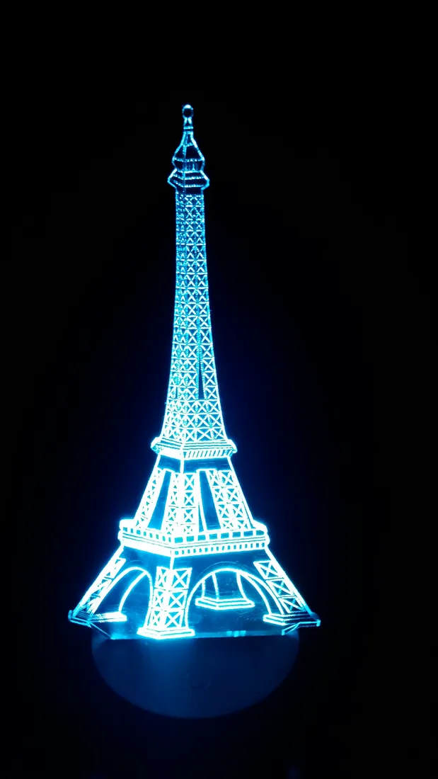 lampka-led-3d-wieza-eifla-prezent-gratis-stan-nowy