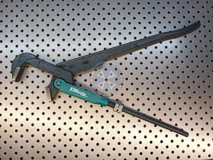 klucz-nastawny-szwedzki-do-rur-15-90-cr-v-jobiextra-x7371-waga-z-opakowaniem-2-kg-stan-nowy