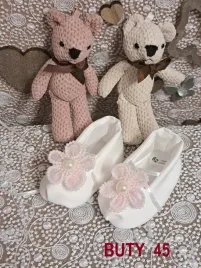 buciki-do-chrztu-dla-dziewczynki-smietankowe-buty-45-56