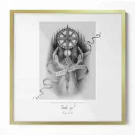 stylowa-zlota-ramka-do-jadalni-doskonala-na-fotografie-rodzinne-50x50-cm