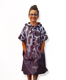 poncho-stroj-na-camping-basen-plaze-dla-mlodziezy-dzieci-recznik-na-wyjazd