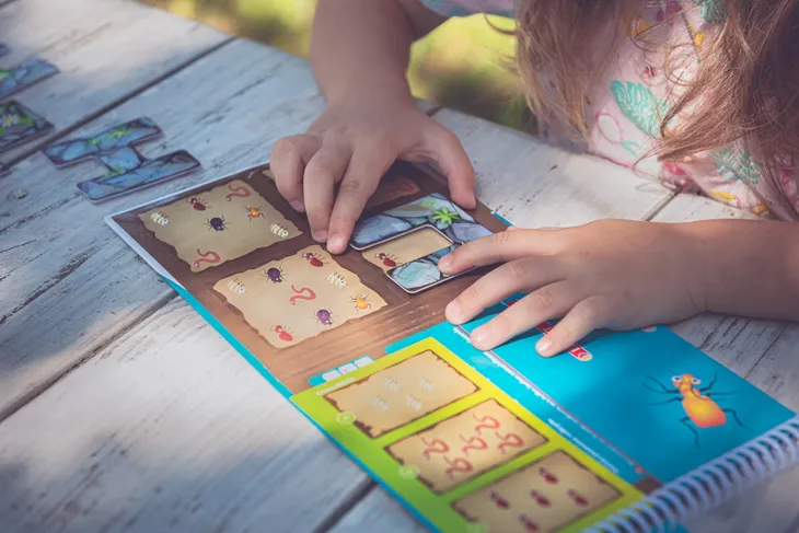 smart-games-robaczki-pl-iuvi-games-informacje-dodatkowe-wersja-podrozna