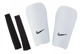 ochraniacze-pilkarskie-nike-sp2162-100