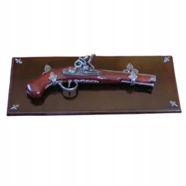 ladny-pistolet-skalkowy-na-drewnianej-zawieszce-k1095-53