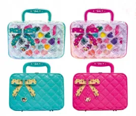 barbie-kosmetyki-w-walizce-mix