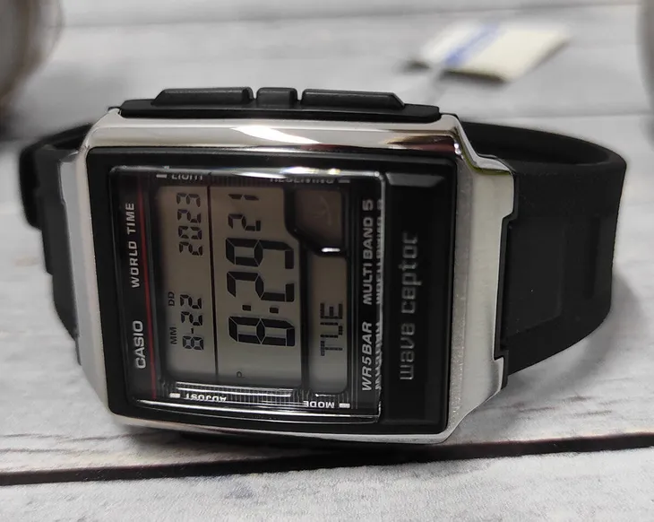 zegarek-casio-wv-59r-1aef-wave-ceptor-marka-casio