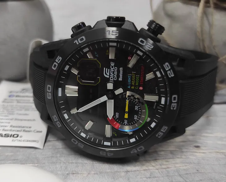 zegarek-casio-ecb-40mp-1aef-edifice-bluetooth-marka-casio
