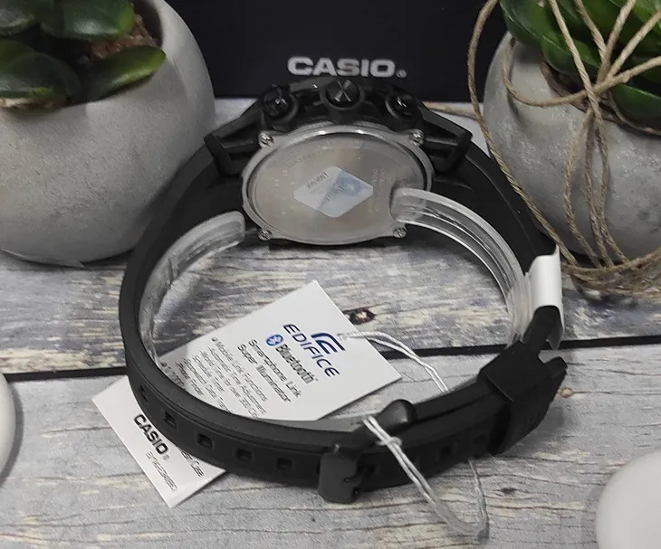 zegarek-casio-ecb-40mp-1aef-edifice-bluetooth-model-ecb-40mp-1aef