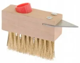 szczotka-do-kostki-brukowej-ze-skrobakiem-n-o