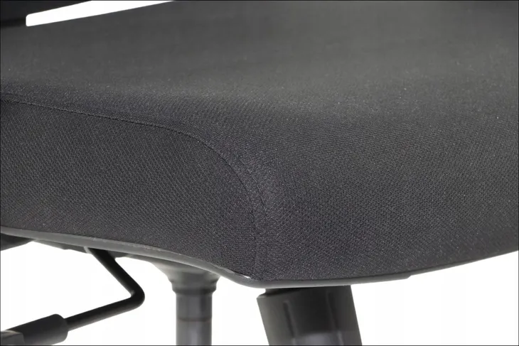 curtiz-czarny-kolor-korpusu-czarny