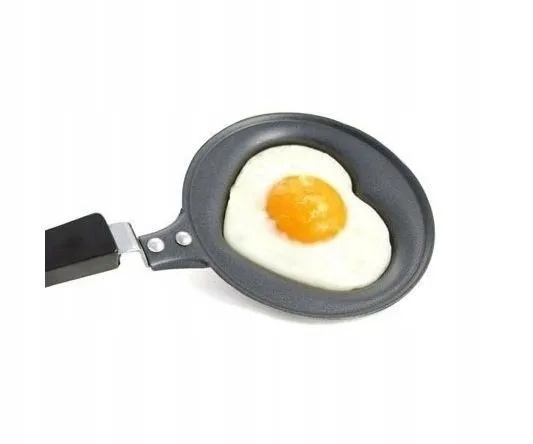 patelnia-serce-12cm-stan-nowy