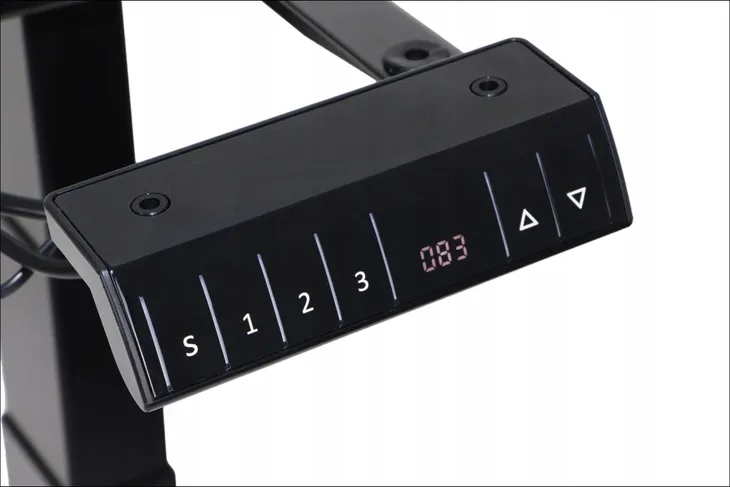 ut04e-2t-b-czarny-kolor-czarny