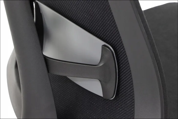 tono-czarny-material-obicia-tkanina