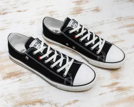 swiecace-sznurowki-biale