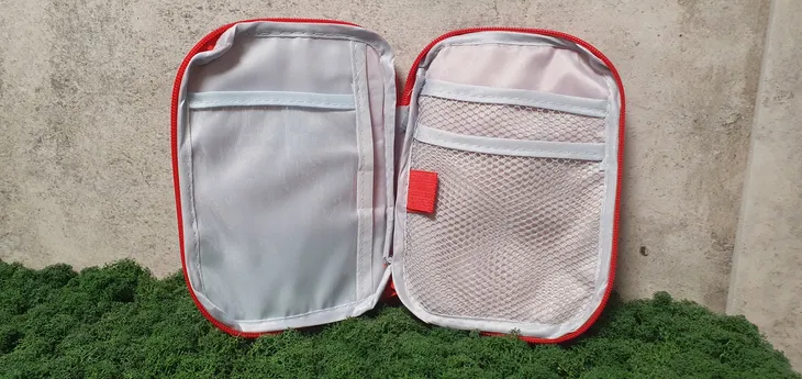 saszetka-apteczka-stan-nowy-wysokosc-1-5-cm