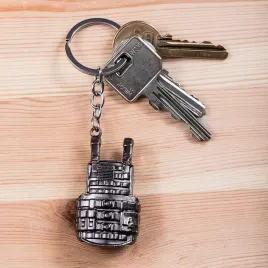 militarny-brelok-kamizelka