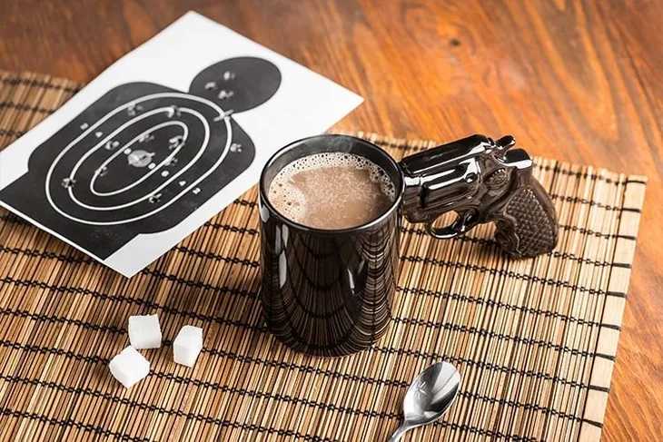 kubek-rewolwer-xl-stan-nowy-okazja-dzien-chlopaka