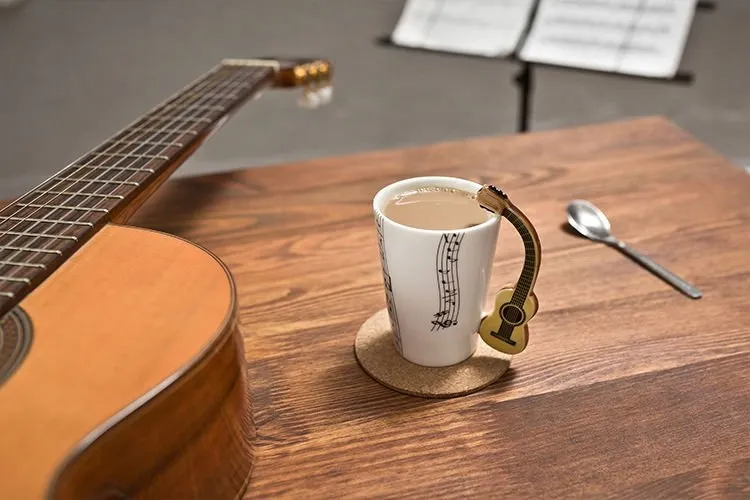 kubek-muzyka-gitara-klasyczna