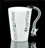 kubek-muzyka-gitara-klasyczna-okazja-upominek-uniwersalny-stan-nowy