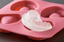 foremka-na-lod-lodowe-szczeki-prezent-gadzet