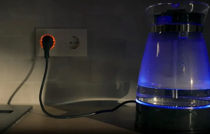 shelly-plug-s-gen3-inteligentne-gniazdko-wifi-bluetooth-matter-12a-2500w-stan-opakowania-oryginalne