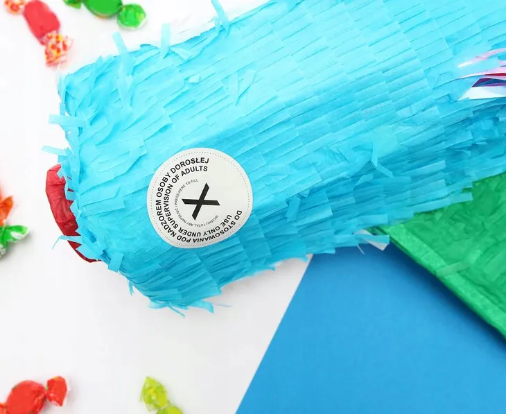 piniata-samolot-46x44x11cm-bohater-brak