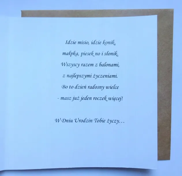kartka-urodzinowa-material-papier