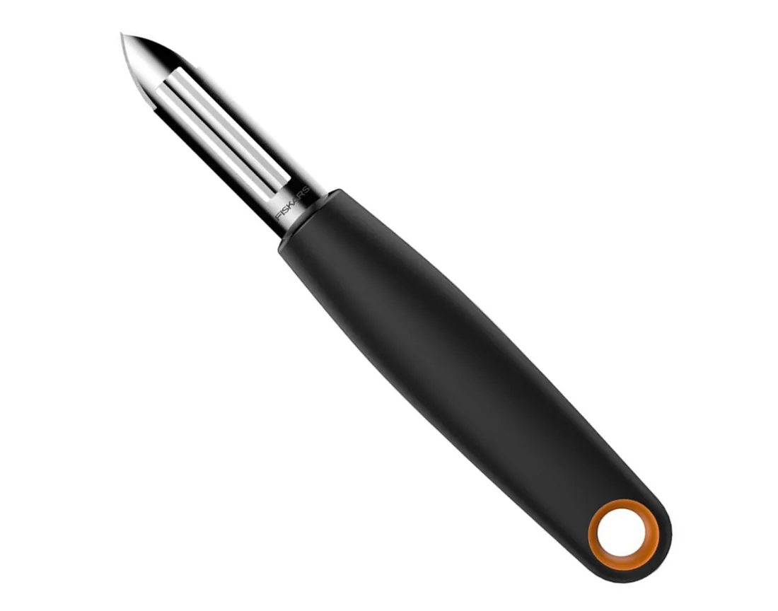 skrobak-obierak-fiskars-1014418-functional-form