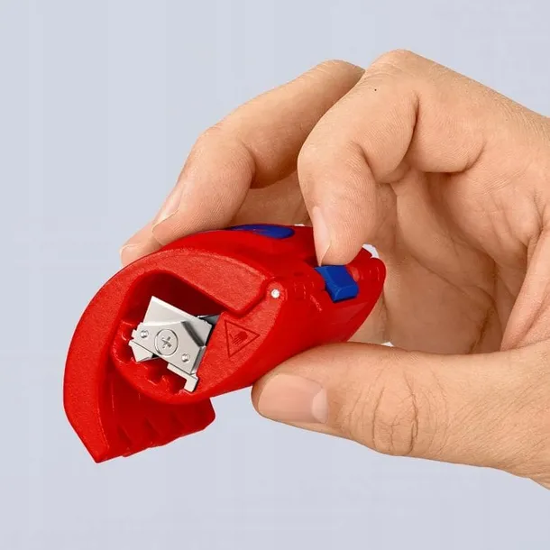 knipex-obcinacz-do-rur-pcv-90-22-10-bk-kod-producenta-90-22-10-bk