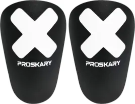 ochraniacze-pilkarskie-proskary-venom-shin-pads-czarne-12x8-cm