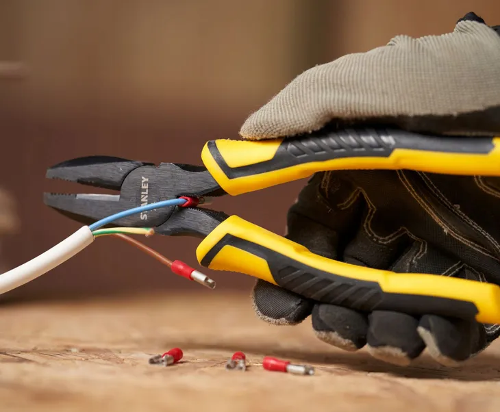 kombinerki-stanley-control-grip-74456-150-mm-stan-nowy-kod-producenta-74456