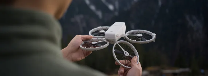 dron-dji-flip-dji-rc-2-gl-zasieg-kontroli-lotu-8000-m