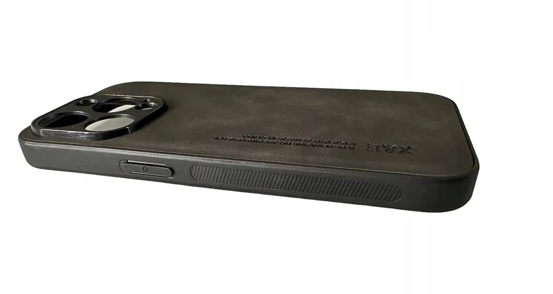 luksusowe-skorzane-etui-do-iphone-14pro-dark