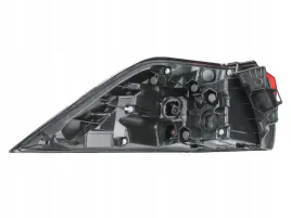 lampa-toyota-rav-4-v-18-tyl-prawa
