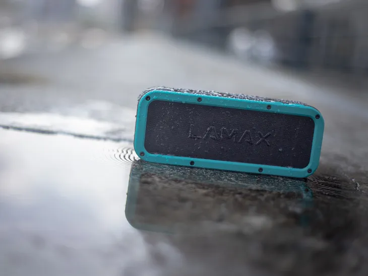 glosnik-bluetooth-lamax-storm1-mp3-ip67-40w-zasilanie-akumulatorowe