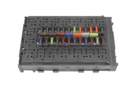 skrzynka-bezpiecznikow-000042411011