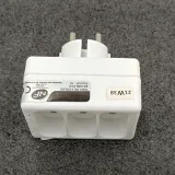 debflex-714620-listwa-zasilajaca-triplite-front-6a-liczba-gniazd-3