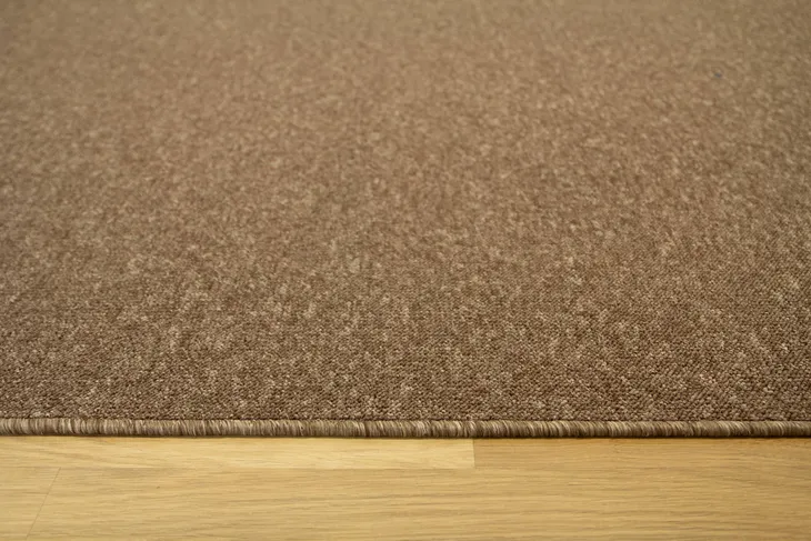 dywan-turbo-9617-mocca-grubosc-6-mm-kolor-odcienie-brazowego