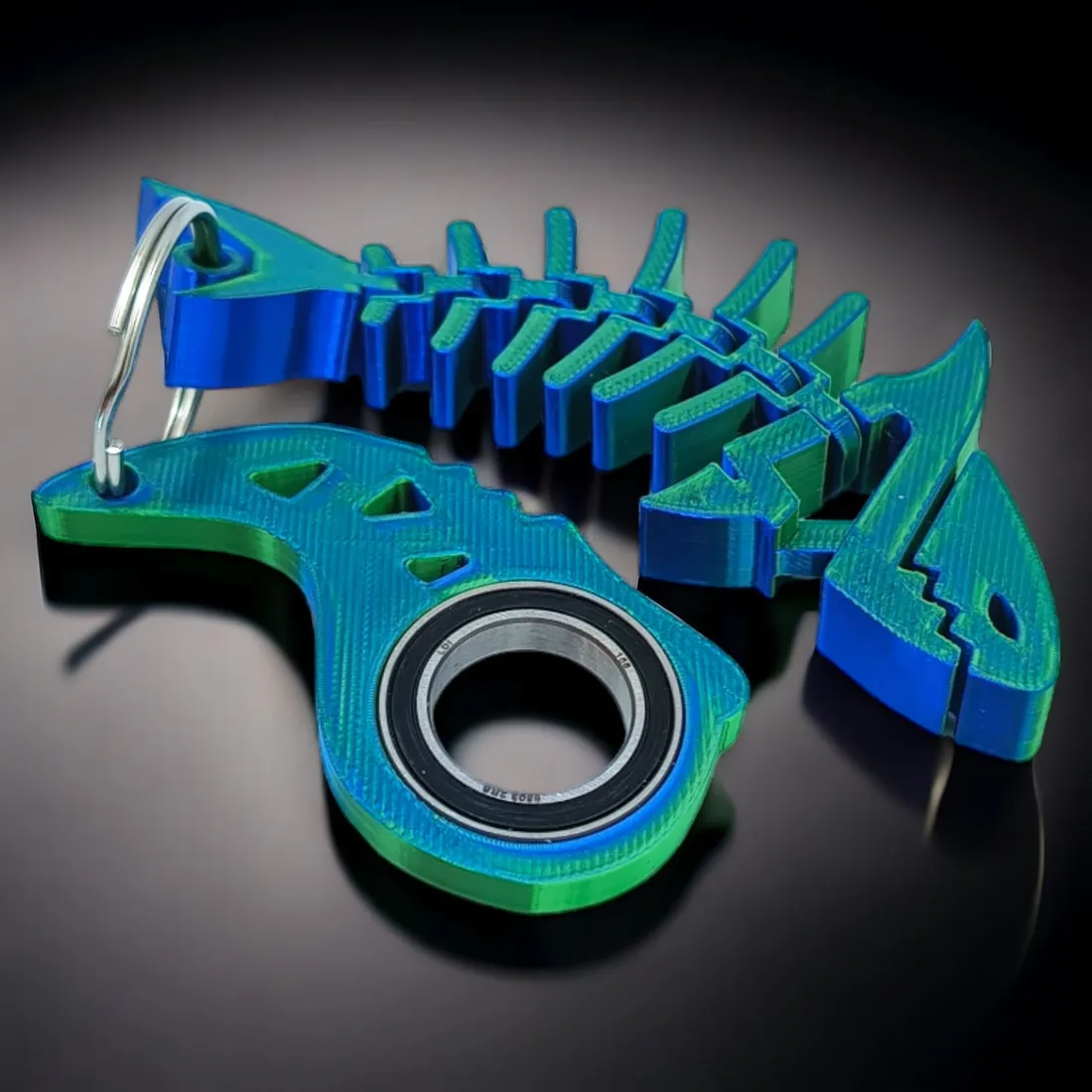 keyspinner-keyrambit-rekinek-brelok